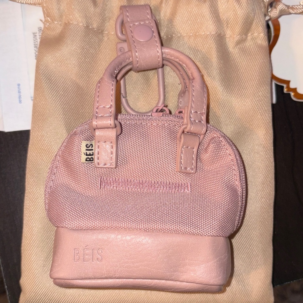 BEIS The Micro Weekender Charm in Atlas Pink